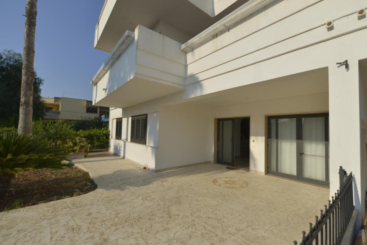 B&B Dei Ciclopi Salice Salentino Exterior photo